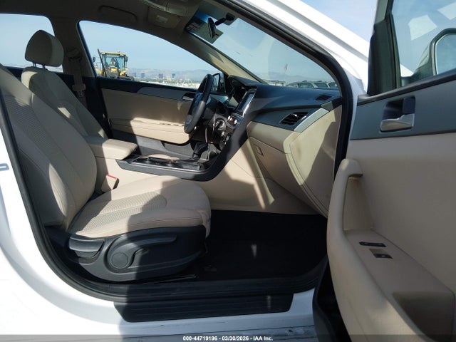 Продаж на аукціоні авто 2018 Hyundai Sonata Se, vin: 5NPE24AF7JH676444, номер лоту: 44719196