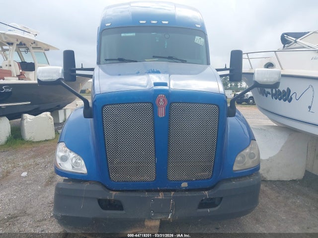 2019 Kenworth T680 მანქანა იყიდება აუქციონზე, vin: 1XKYD49X5KJ220315, აუქციონის ნომერი: 44719201