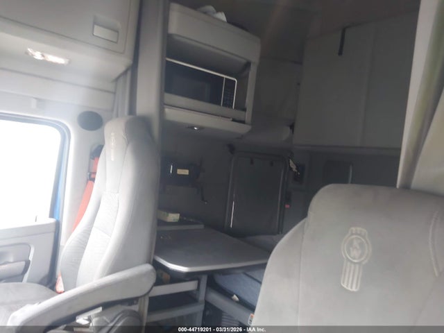 2019 Kenworth T680 მანქანა იყიდება აუქციონზე, vin: 1XKYD49X5KJ220315, აუქციონის ნომერი: 44719201