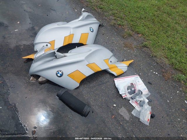 Продаж на аукціоні авто 2000 Bmw R1100 S, vin: WB10432A7YZB51372, номер лоту: 44719203