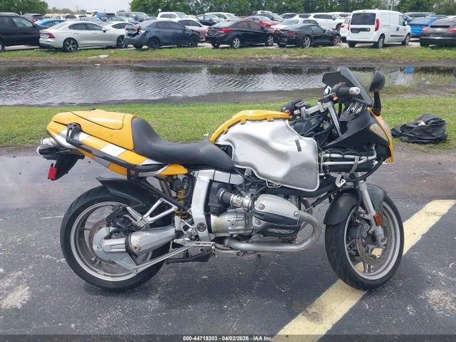 Продаж на аукціоні авто 2000 Bmw R1100 S, vin: WB10432A7YZB51372, номер лоту: 44719203