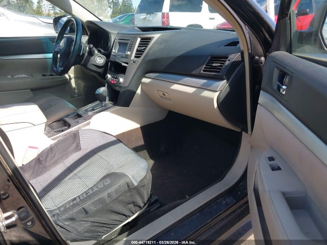2014 Subaru Legacy 2.5i Premium მანქანა იყიდება აუქციონზე, vin: 4S3BMBC65E3022431, აუქციონის ნომერი: 44719211