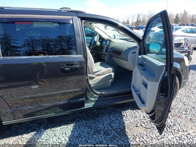 Aukcja sprzedaży 2010 Chrysler Town & Country Lx, vin: 2A4RR4DE1AR346828, numer aukcji: 44719214