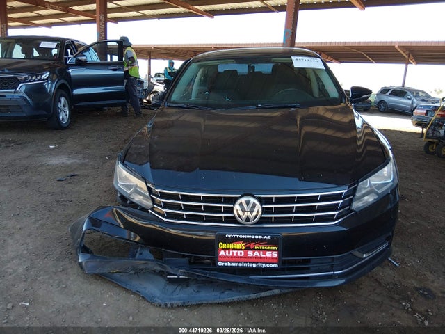 Aukcja sprzedaży 2017 Volkswagen Passat 1.8t S, vin: 1VWAT7A36HC006339, numer aukcji: 44719226