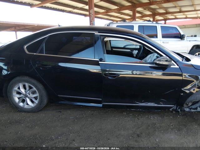 Aukcja sprzedaży 2017 Volkswagen Passat 1.8t S, vin: 1VWAT7A36HC006339, numer aukcji: 44719226
