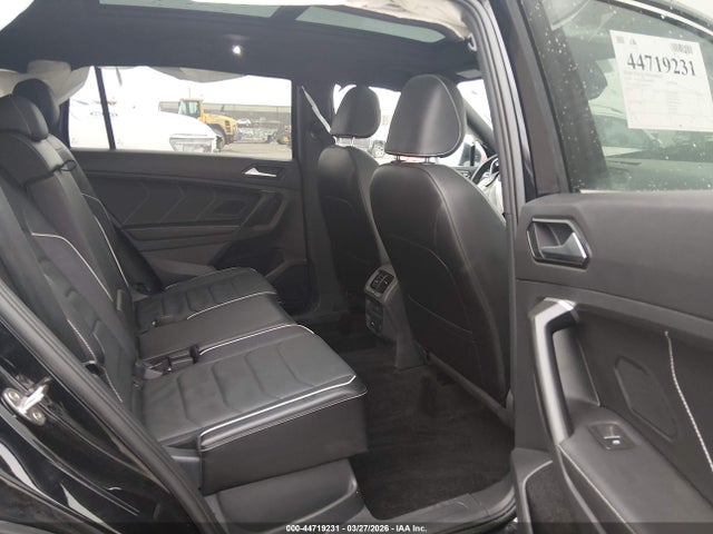 2024 Volkswagen Tiguan 2.0t Sel R-line მანქანა იყიდება აუქციონზე, vin: 3VV4B7AX9RM137952, აუქციონის ნომერი: 44719231