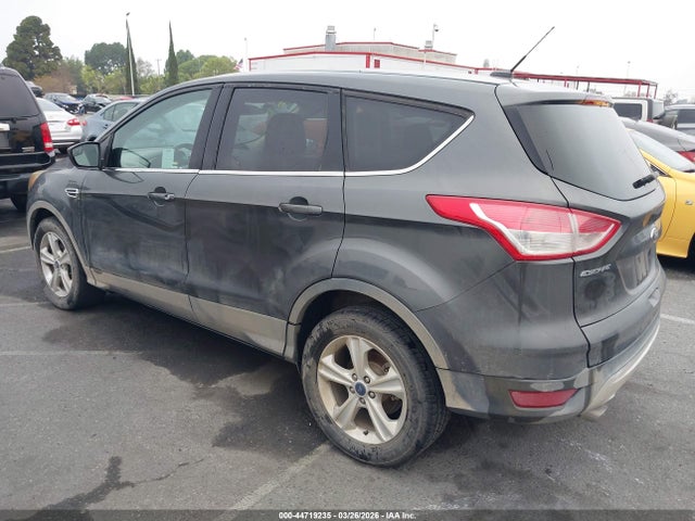 1FMCU0GX8FUB61195 Ford ESCAPE SE