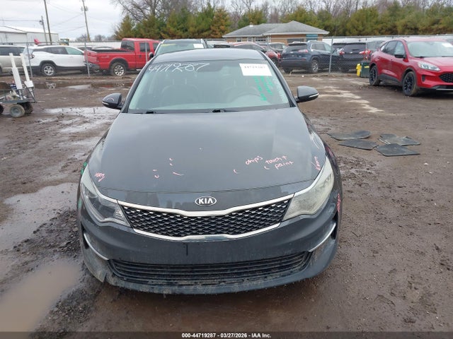 2018 Kia Optima Ex მანქანა იყიდება აუქციონზე, vin: 5XXGU4L30JG197803, აუქციონის ნომერი: 44719287