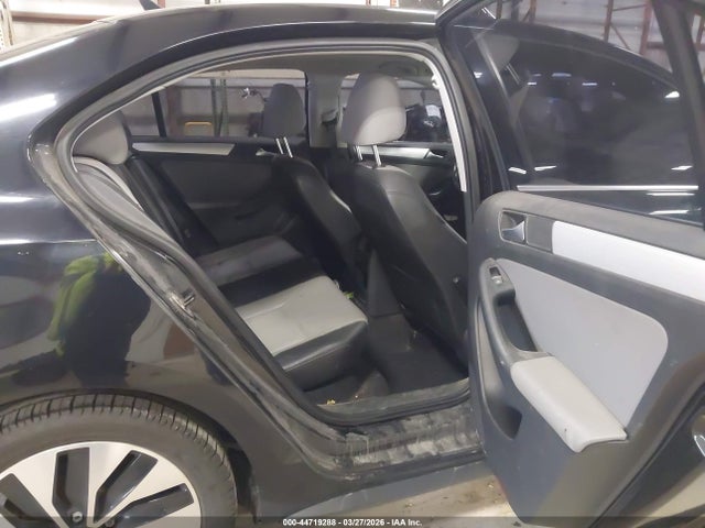 Продаж на аукціоні авто 2014 Volkswagen Jetta Hybrid Sel Premium, vin: 3VW637AJ9EM252588, номер лоту: 44719288