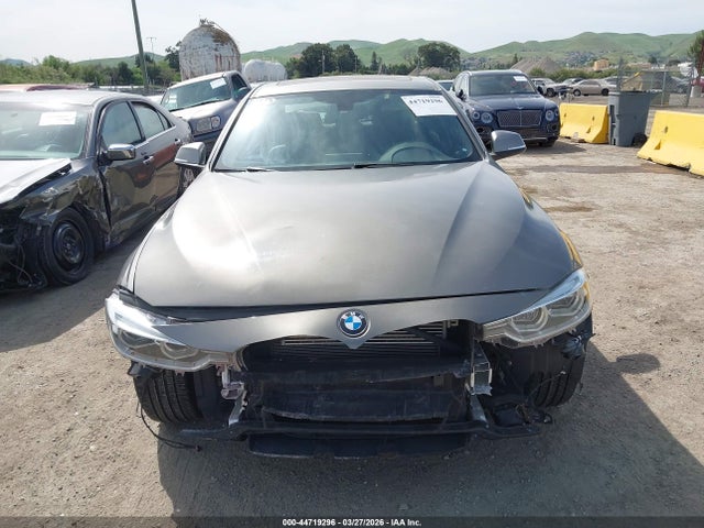 BMW 330e Iperformance 2018 WBA8E1C54JA758613 Image 13