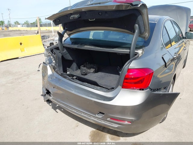 BMW 330e Iperformance 2018 WBA8E1C54JA758613 Image 6
