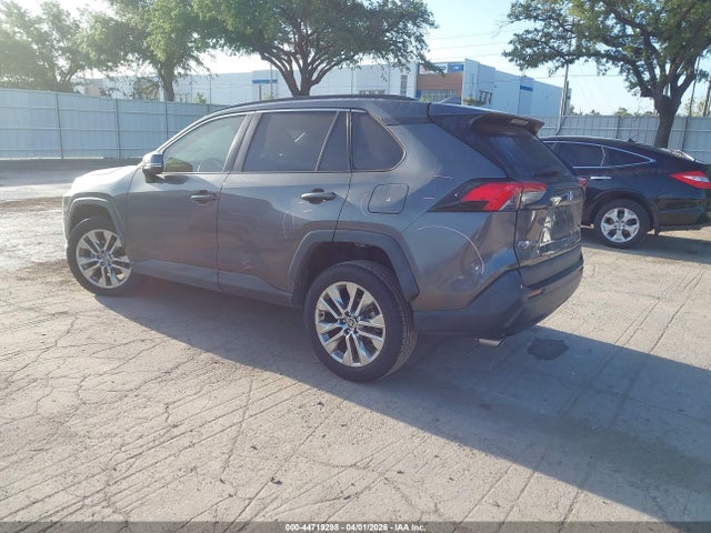 Aukcja sprzedaży 2021 Toyota Rav4 Xle Premium, vin: 2T3C1RFV2MW147682, numer aukcji: 44719298