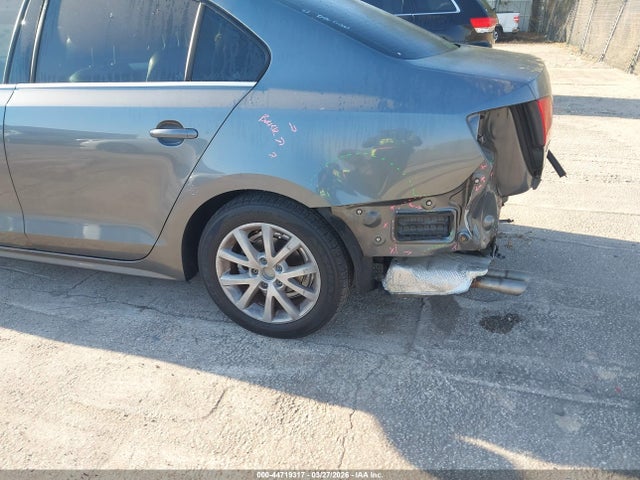 44719317 :رقم المزاد ، 3VWD07AJ8EM433889 vin ، 2014 Volkswagen Jetta 1.8t Se مزاد بيع