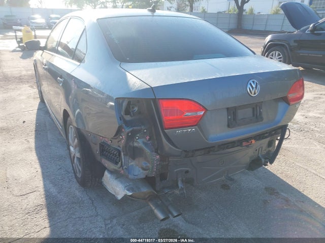 44719317 :رقم المزاد ، 3VWD07AJ8EM433889 vin ، 2014 Volkswagen Jetta 1.8t Se مزاد بيع