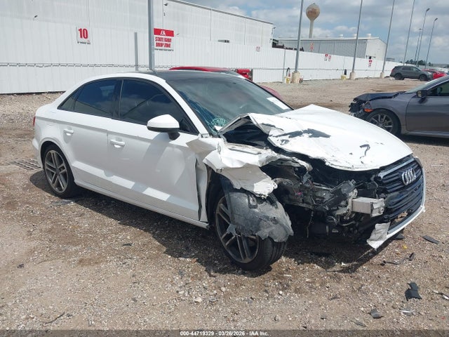 Aukcja sprzedaży 2018 Audi A3 2.0t Premium/2.0t Tech Premium, vin: WAUAUGFF7J1010885, numer aukcji: 44719329