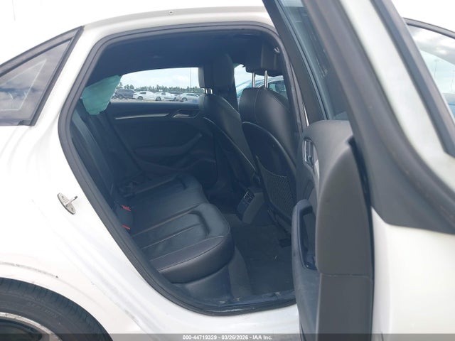 44719329 :رقم المزاد ، WAUAUGFF7J1010885 vin ، 2018 Audi A3 2.0t Premium/2.0t Tech Premium مزاد بيع