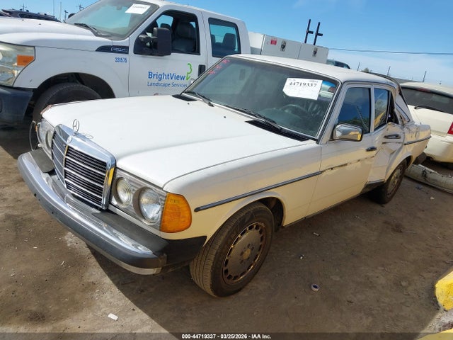 Aukcja sprzedaży 1982 Mercedes-benz 240 D, vin: WDBAB23A1CB310714, numer aukcji: 44719337