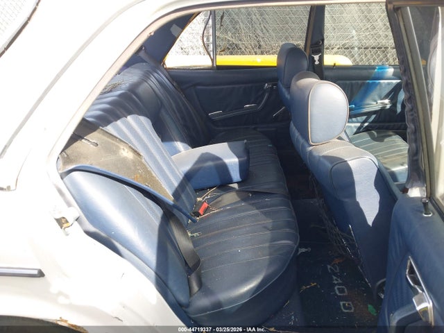 Aukcja sprzedaży 1982 Mercedes-benz 240 D, vin: WDBAB23A1CB310714, numer aukcji: 44719337