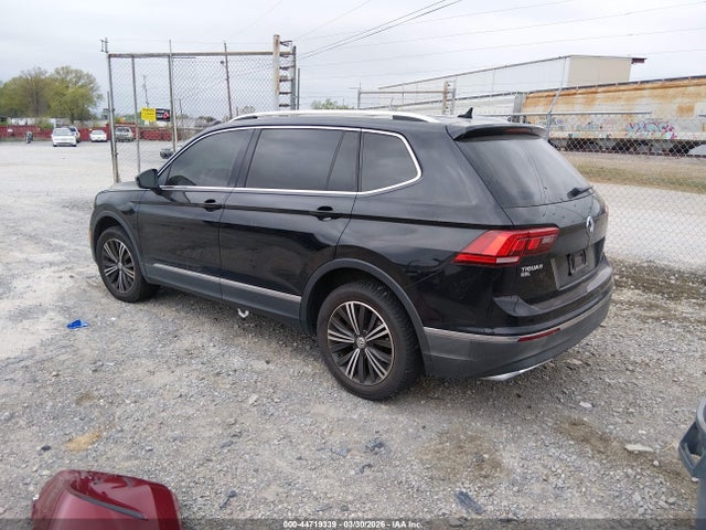 2018 VOLKSWAGEN TIGUAN 3VV2B7AX4JM214545 Photo 2