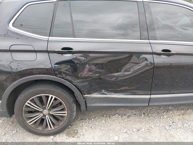 2018 VOLKSWAGEN TIGUAN 3VV2B7AX4JM214545 Photo 5
