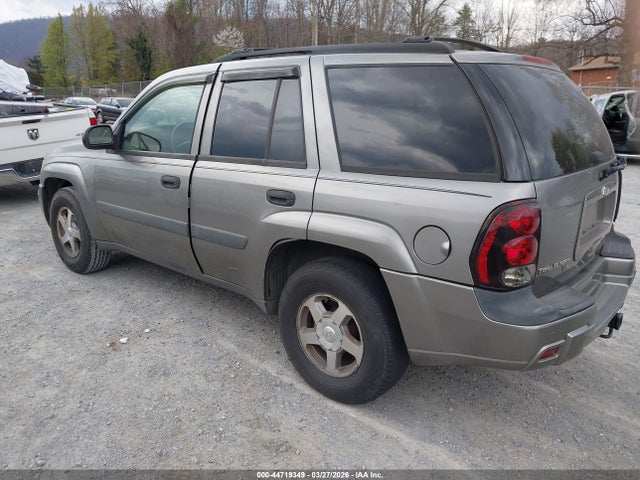 44719349 :رقم المزاد ، 1GNDT13S752106332 vin ، 2005 Chevrolet Trailblazer Ls مزاد بيع