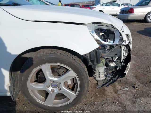 2012 VOLVO S60 YV1622FS9C2095198 Photo 5