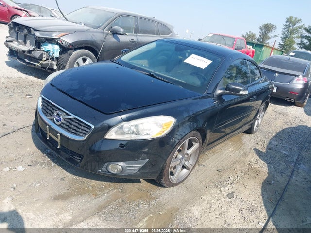 2011 VOLVO C70 YV1672MC1BJ120614 Photo 1