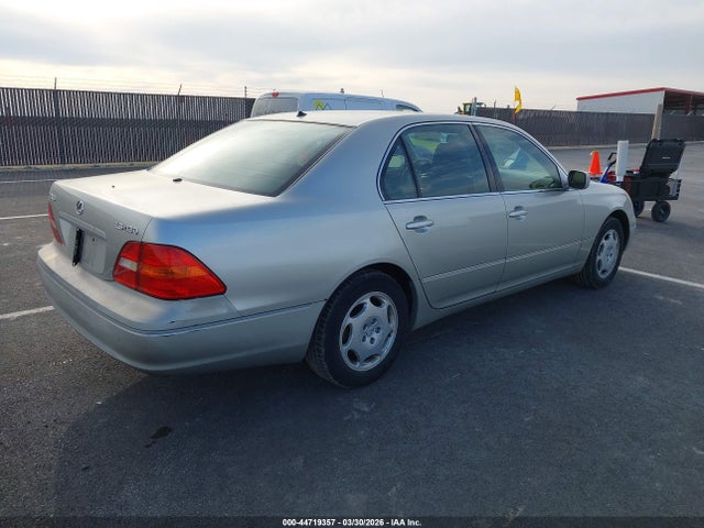 2001 Lexus Ls 430 მანქანა იყიდება აუქციონზე, vin: JTHBN30F110041611, აუქციონის ნომერი: 44719357