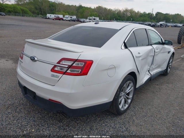 2014 Ford Taurus Sho მანქანა იყიდება აუქციონზე, vin: 1FAHP2KT0EG123383, აუქციონის ნომერი: 44719361