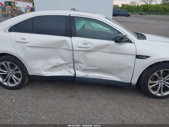 2014 Ford Taurus Sho მანქანა იყიდება აუქციონზე, vin: 1FAHP2KT0EG123383, აუქციონის ნომერი: 44719361