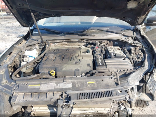 1VWBV7A36FC082185 Volkswagen Passat 2.0l Tdi Se