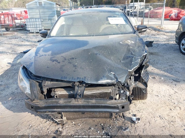 1VWBV7A36FC082185 Volkswagen Passat 2.0l Tdi Se