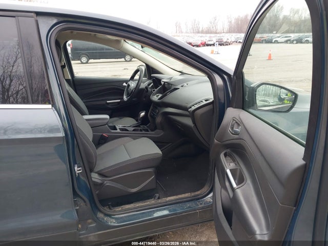 2019 Ford Escape Se მანქანა იყიდება აუქციონზე, vin: 1FMCU9GD8KUC01098, აუქციონის ნომერი: 44719440