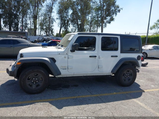 1C4HJXDN8JW232522 Jeep Wrangler Unlimited Sport 4x4