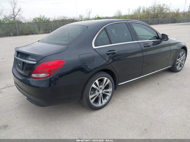 44719477 :رقم المزاد ، 55SWF4KB1FU029403 vin ، 2015 Mercedes-benz C 300 4matic مزاد بيع