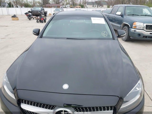 44719477 :رقم المزاد ، 55SWF4KB1FU029403 vin ، 2015 Mercedes-benz C 300 4matic مزاد بيع
