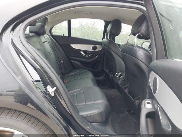 44719477 :رقم المزاد ، 55SWF4KB1FU029403 vin ، 2015 Mercedes-benz C 300 4matic مزاد بيع