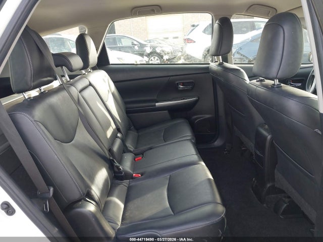 JTDZN3EU4FJ034421 Toyota Prius V Four