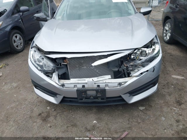 Продаж на аукціоні авто 2018 Honda Civic Lx, vin: 2HGFC2F53JH606973, номер лоту: 44719494