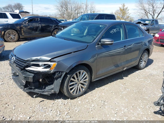 44719531 :رقم المزاد ، 3VWLP7AJ9CM323745 vin ، 2012 Volkswagen Jetta 2.5l Sel مزاد بيع