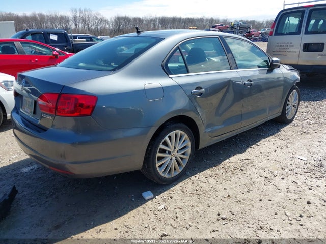 44719531 :رقم المزاد ، 3VWLP7AJ9CM323745 vin ، 2012 Volkswagen Jetta 2.5l Sel مزاد بيع
