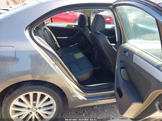 44719531 :رقم المزاد ، 3VWLP7AJ9CM323745 vin ، 2012 Volkswagen Jetta 2.5l Sel مزاد بيع