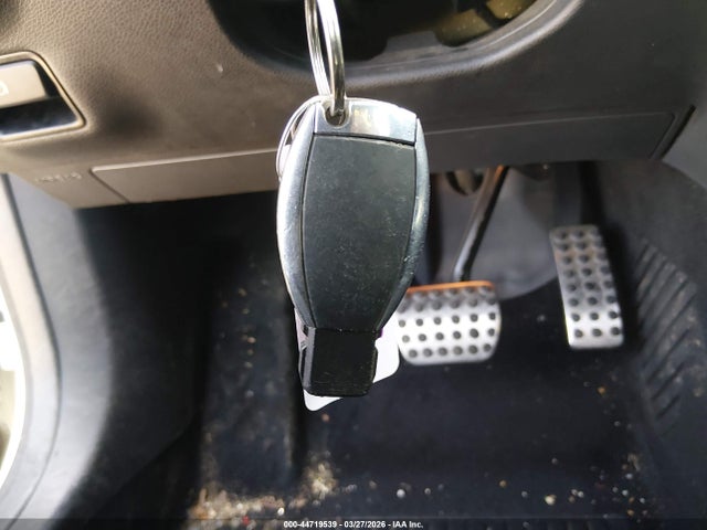 WDDSJ4GB3JN535807 Mercedes-Benz CLA 250 4MATIC