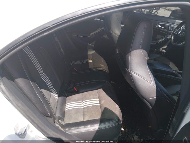 WDDSJ4GB3JN535807 Mercedes-Benz CLA 250 4MATIC