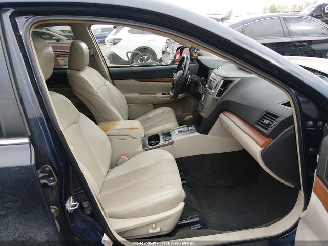 44719549 :رقم المزاد ، 4S4BRBLC5E3215150 vin ، 2014 Subaru Outback 2.5i Limited مزاد بيع