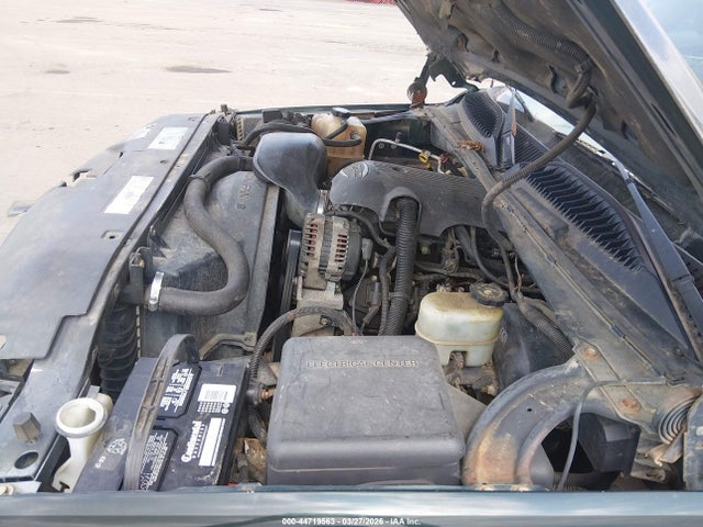 Продаж на аукціоні авто 2001 Chevrolet Silverado 1500 Ls, vin: 1GCEK19T91E132939, номер лоту: 44719563