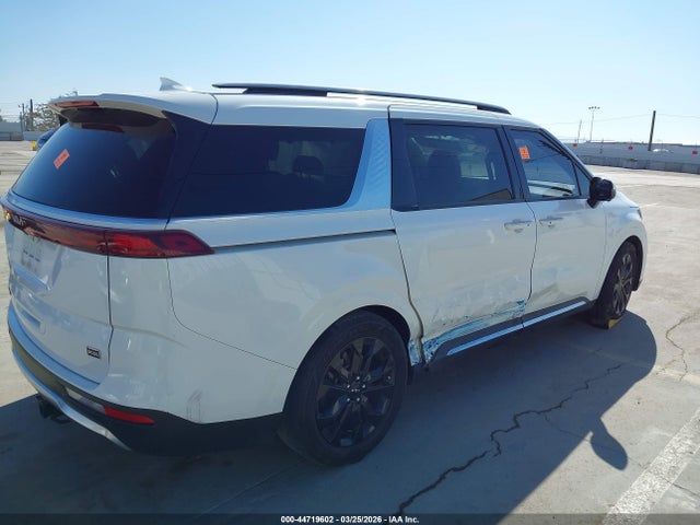 KNDNE5H36N6069220 KIA Carnival Mpv Sx