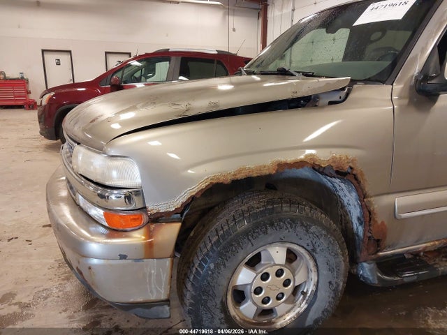 2001 CHEVROLET SUBURBAN 1500 3GNFK16T21G286997 Photo 5
