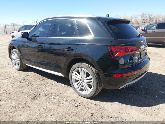44719624 :رقم المزاد ، WA1BNAFY1J2213469 vin ، 2018 Audi Q5 2.0t Premium/2.0t Tech Premium مزاد بيع