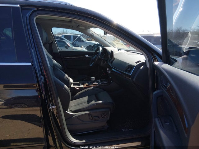 44719624 :رقم المزاد ، WA1BNAFY1J2213469 vin ، 2018 Audi Q5 2.0t Premium/2.0t Tech Premium مزاد بيع